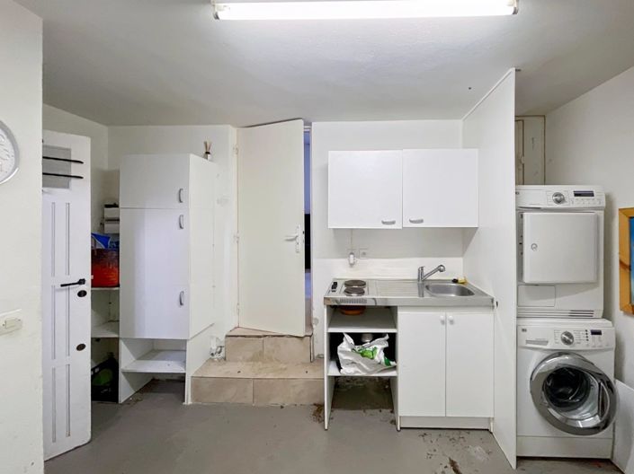 Image No.21-4 Bed House for sale