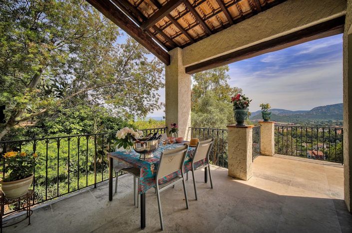 Image No.8-4 Bed House for sale