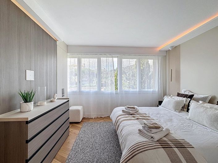 Image No.20-3 Bed Apartment for sale