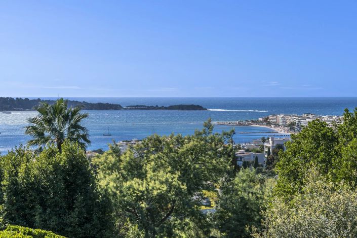 Image No.2-4 Bed House for sale