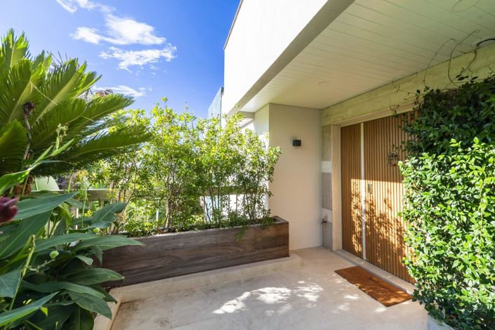 Image No.7-4 Bed House for sale