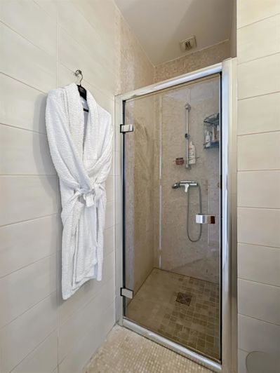 Image No.7-3 Bed Apartment for sale