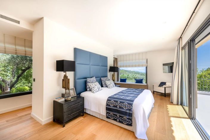 Image No.13-6 Bed House for sale