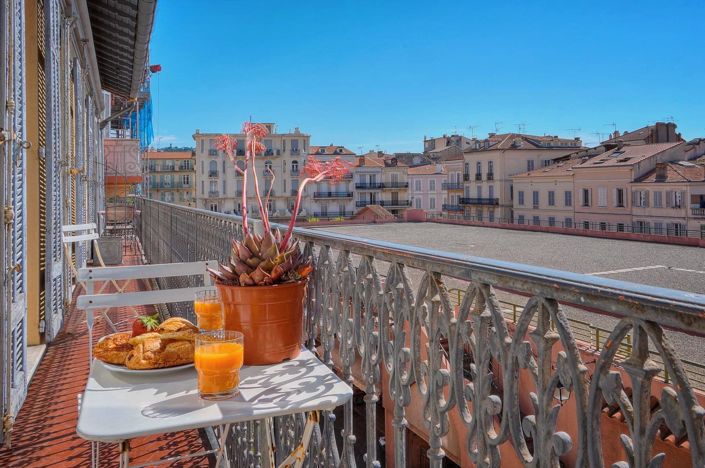 Image No.11-2 Bed Apartment for sale