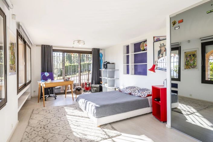 Image No.13-House for sale