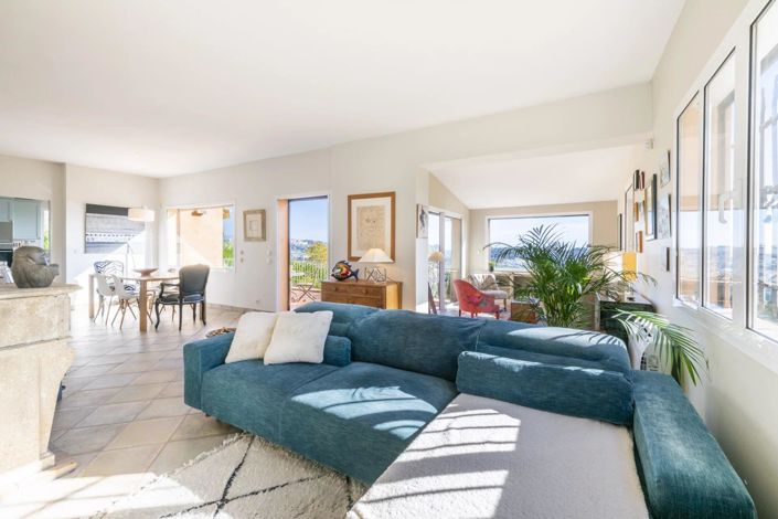 Image No.5-House for sale