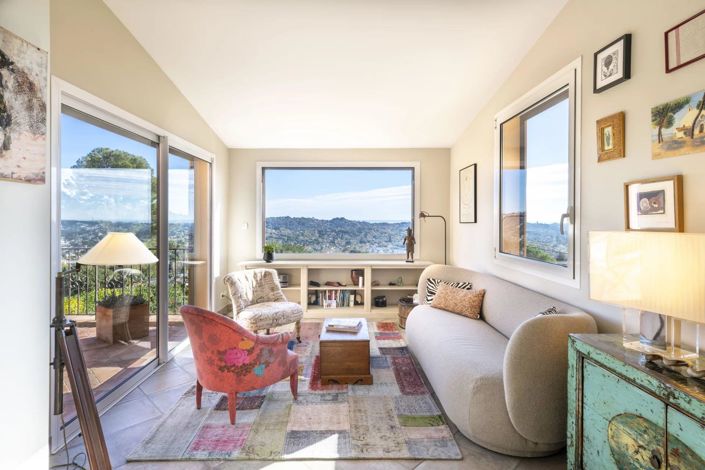 Image No.6-House for sale