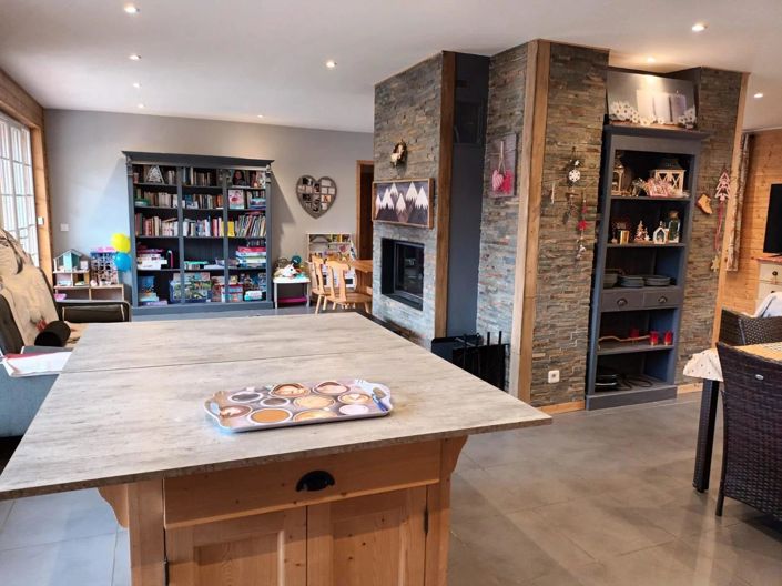 Image No.4-17 Bed House for sale