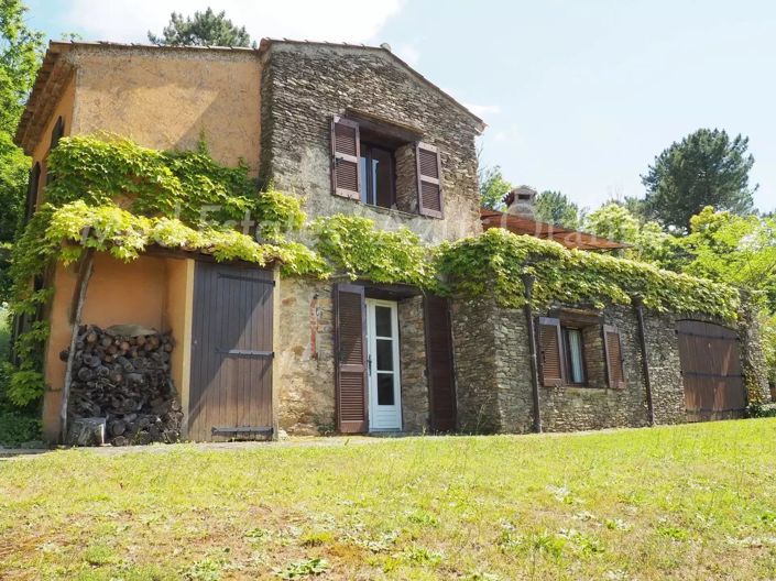Image No.1-5 Bed House for sale