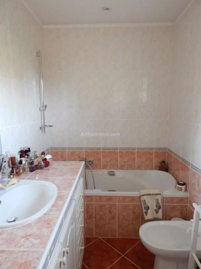 Image No.28-4 Bed House for sale