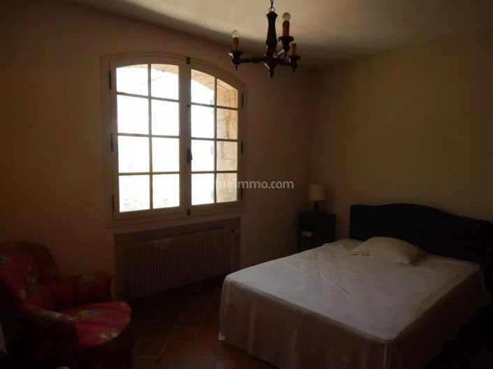 Image No.22-4 Bed House for sale