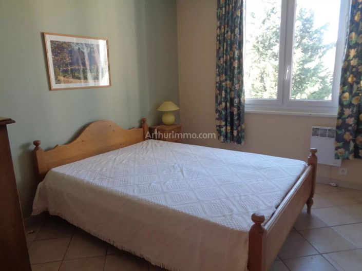 Image No.24-7 Bed House for sale