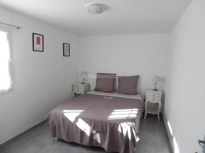 Image No.16-5 Bed House for sale