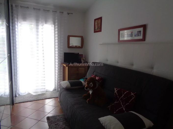 Image No.21-5 Bed House for sale