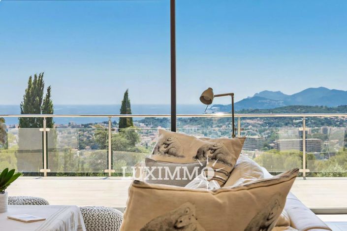 Image No.5-6 Bed House for sale