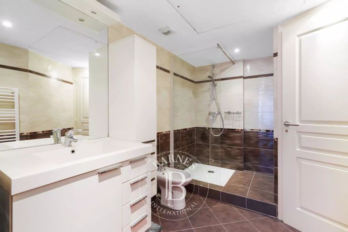 Image No.8-3 Bed Apartment for sale