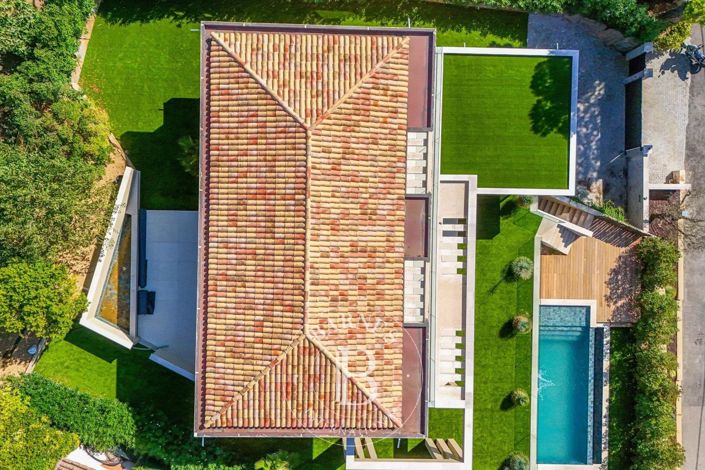 Image No.2-4 Bed House for sale