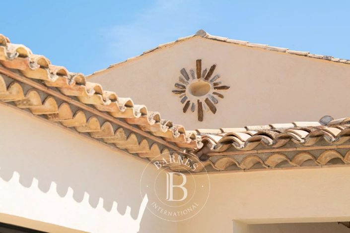 Image No.6-4 Bed House for sale