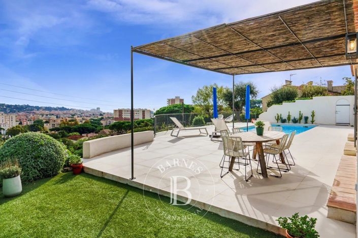 Image No.21-3 Bed House for sale