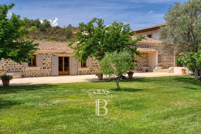 Image No.7-6 Bed House for sale