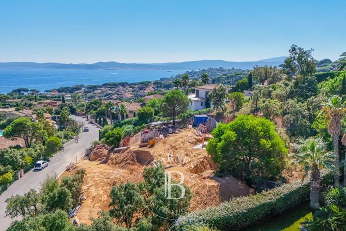 Image No.5-5 Bed House for sale