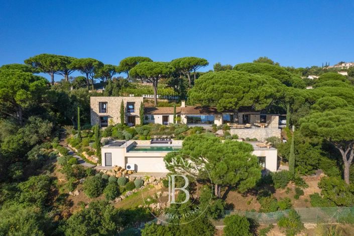 Image No.4-6 Bed House for sale