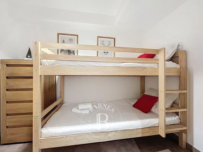 Image No.16-2 Bed Apartment for sale