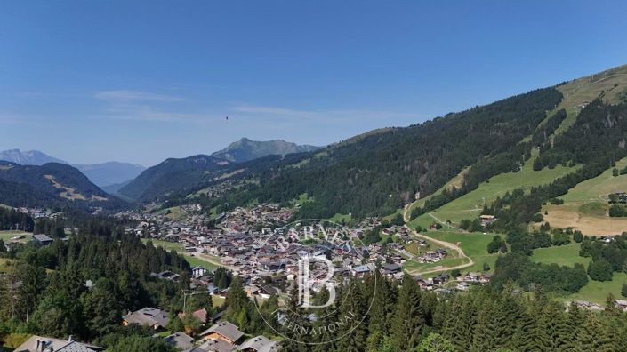 Image No.10-4 Bed House for sale