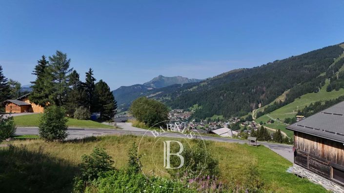 Image No.12-4 Bed House for sale