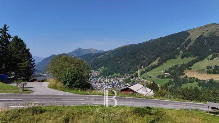 Image No.9-4 Bed House for sale