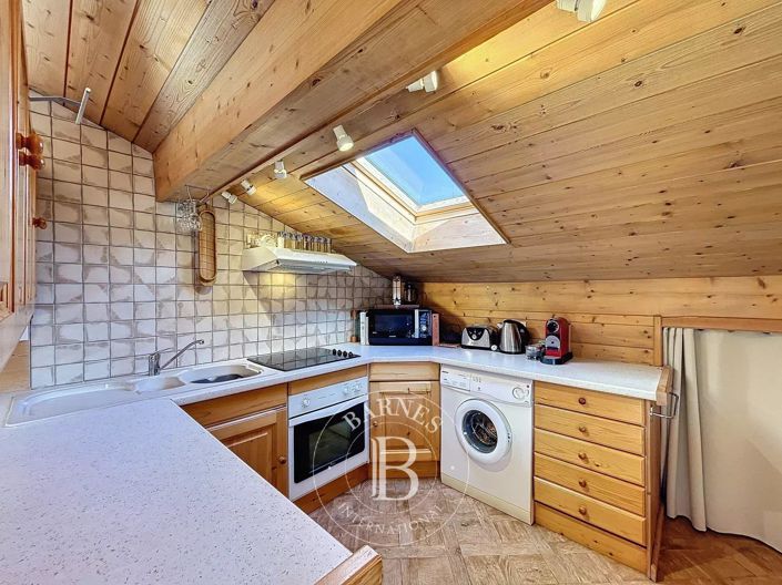 Image No.10-2 Bed Apartment for sale