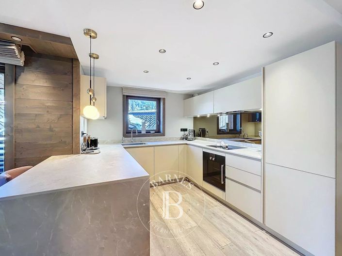 Image No.4-4 Bed Apartment for sale