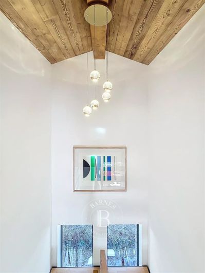 Image No.21-6 Bed House for sale