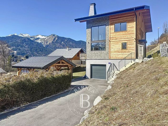 Image No.32-6 Bed House for sale