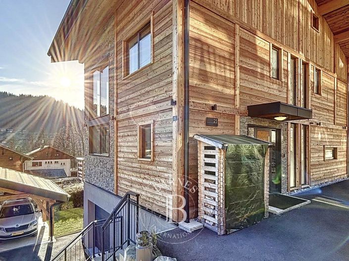 Image No.33-6 Bed House for sale