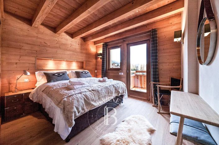 Image No.15-5 Bed Apartment for sale