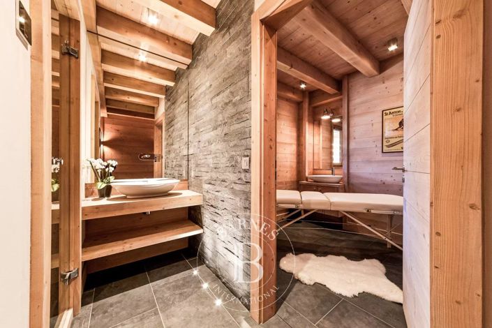 Image No.21-5 Bed Apartment for sale