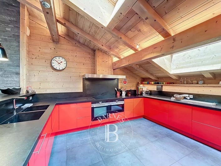 Image No.30-5 Bed Apartment for sale