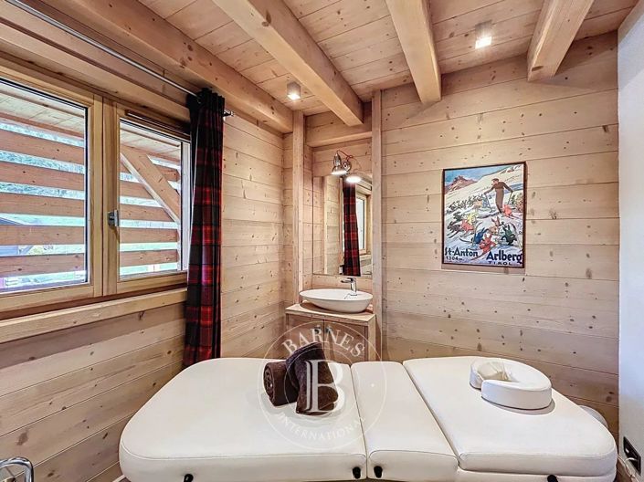 Image No.38-5 Bed Apartment for sale