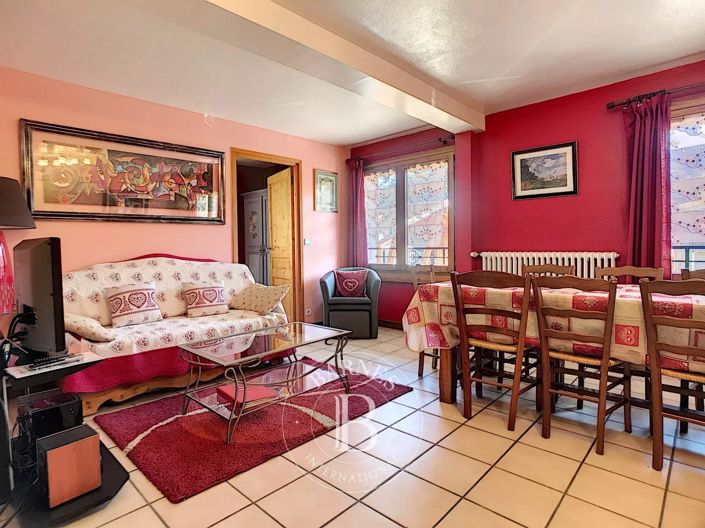 Image No.3-3 Bed Apartment for sale