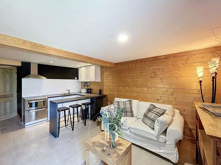 Image No.23-5 Bed House for sale