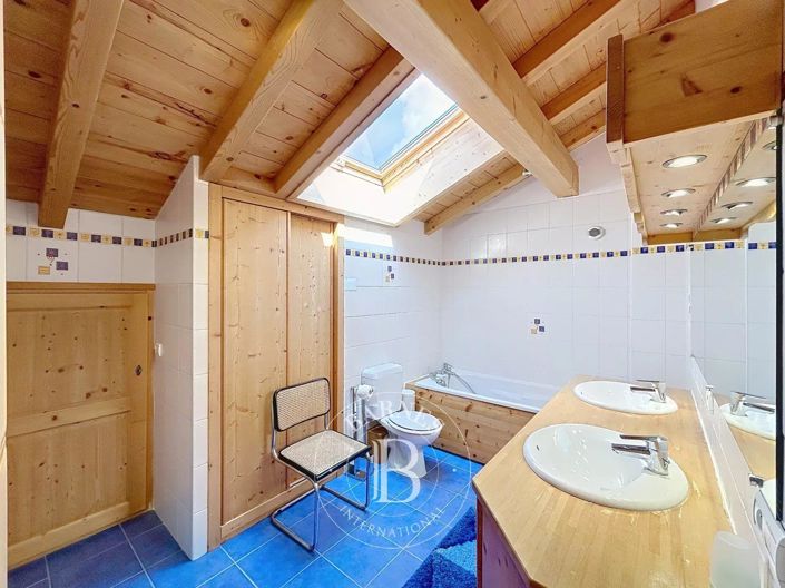 Image No.13-4 Bed House for sale