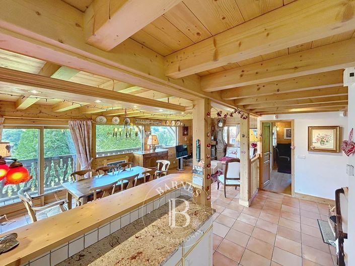 Image No.6-4 Bed House for sale