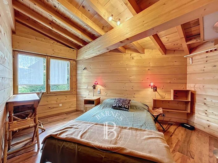 Image No.15-6 Bed House for sale