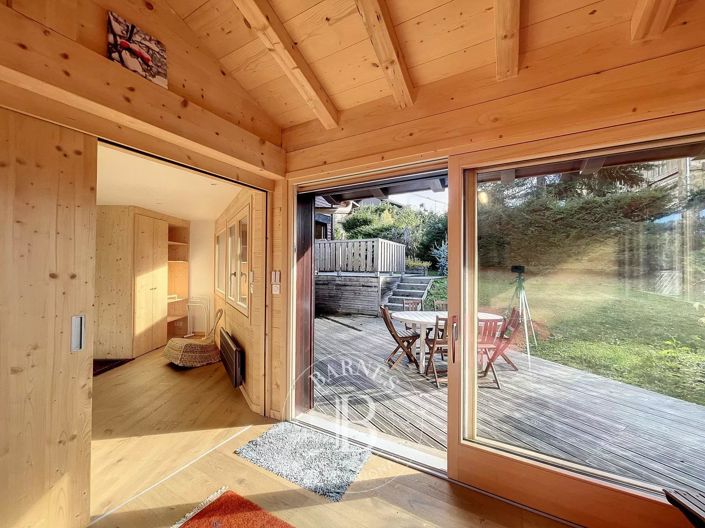 Image No.17-6 Bed House for sale