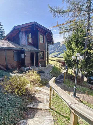 Image No.26-6 Bed House for sale