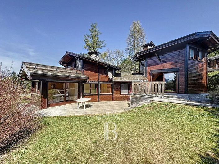 Image No.5-6 Bed House for sale