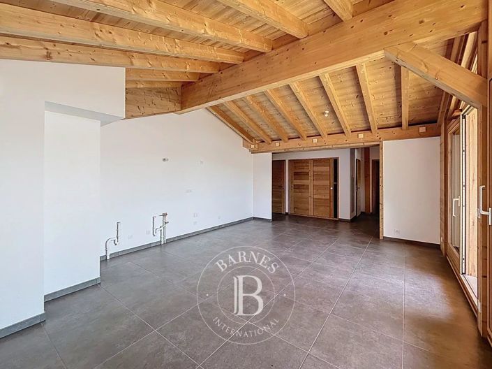 Image No.4-4 Bed Apartment for sale