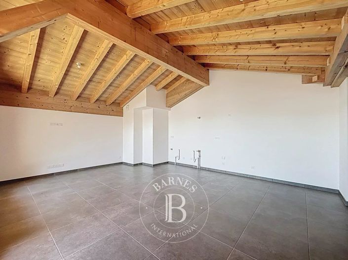 Image No.6-4 Bed Apartment for sale