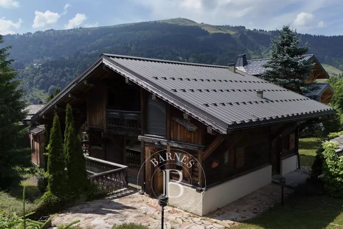 Image No.1-4 Bed House for sale